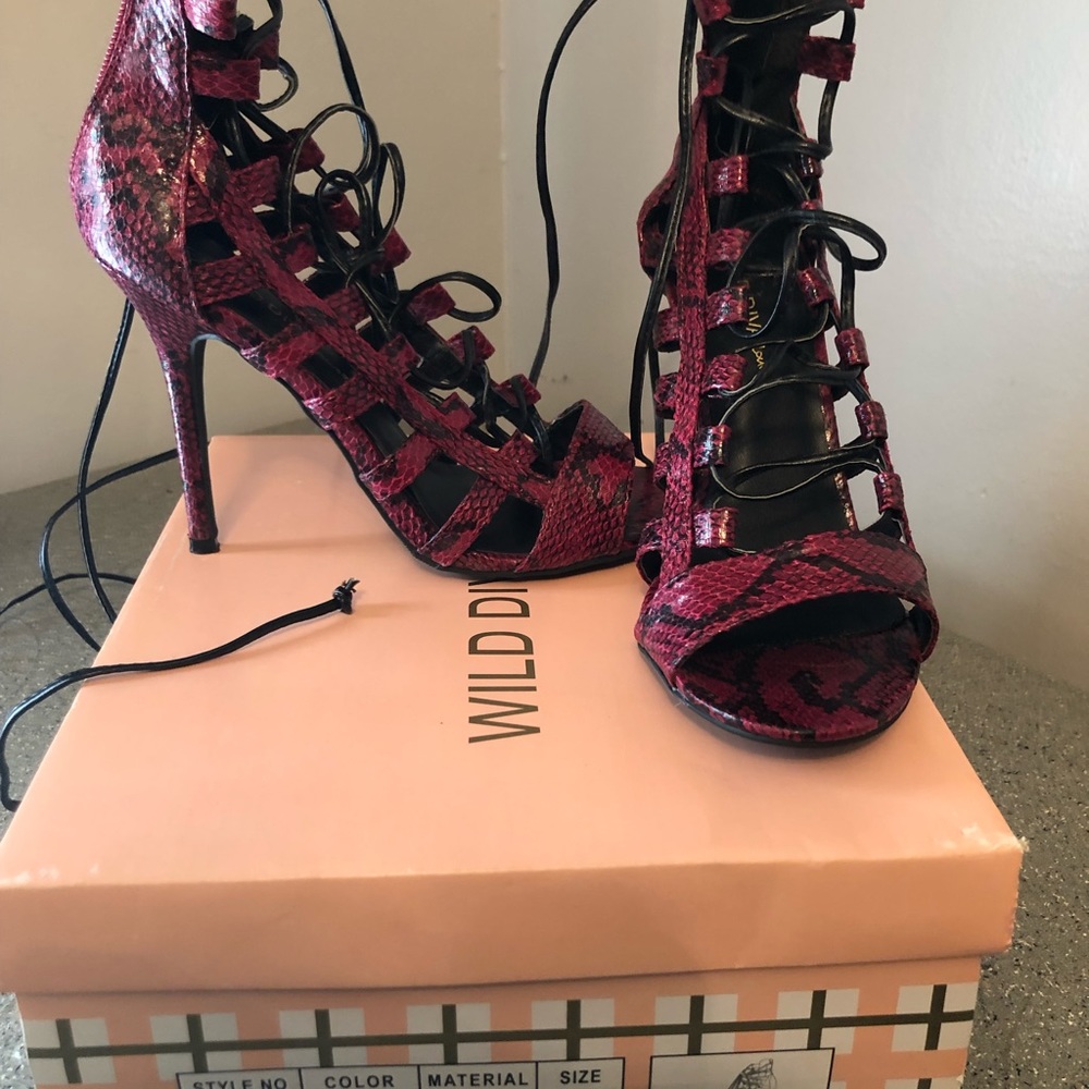 Shoes, heels